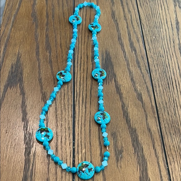 Jewelry - Turquoise Beaded Necklace